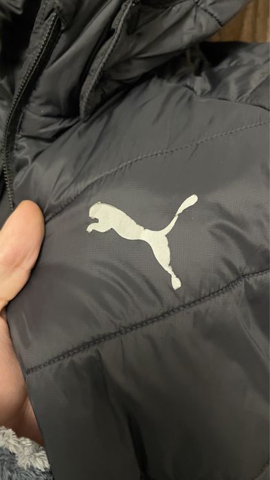 Продам чёрную куртку Puma