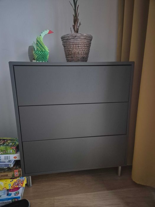 Regał EKET Ikea - szafka z 3 szufladami, z 2 drzwiami, 4 małe szafki