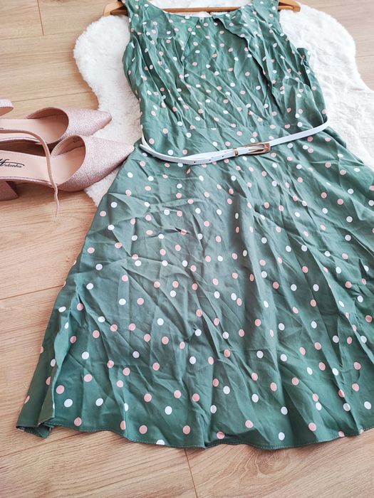 Nowa z metką rozkloszowana sukienka L z paskiem w grochy retro wesele