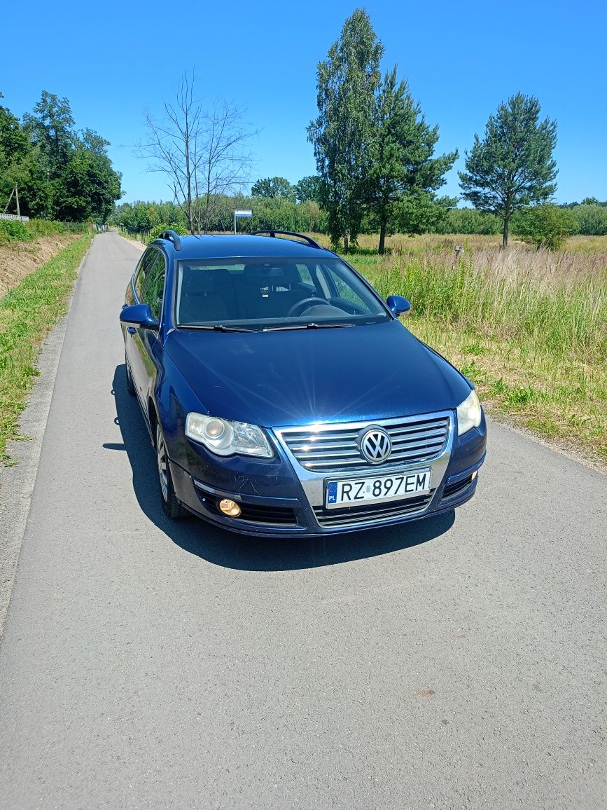 Passat 2.0. skręca jeździ hamuje