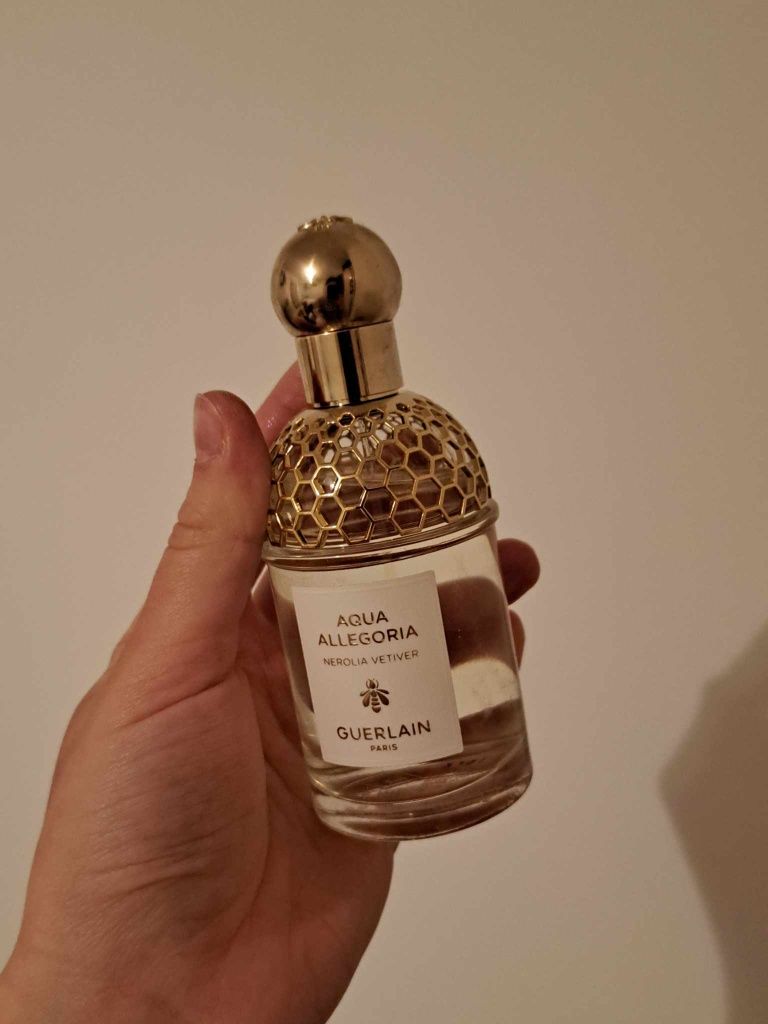 Perfum agua allegoria