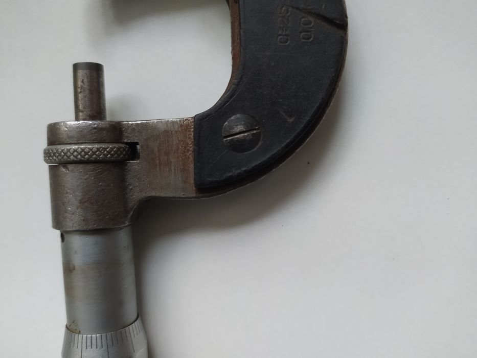 Mikrometr 0-25 mm