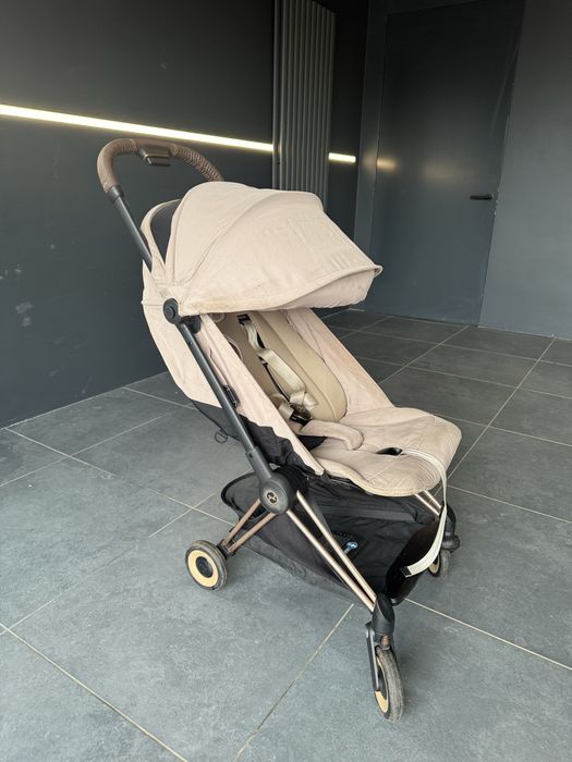 Wózek spacerowy Cybex Coya – lekki, składany, beżowy