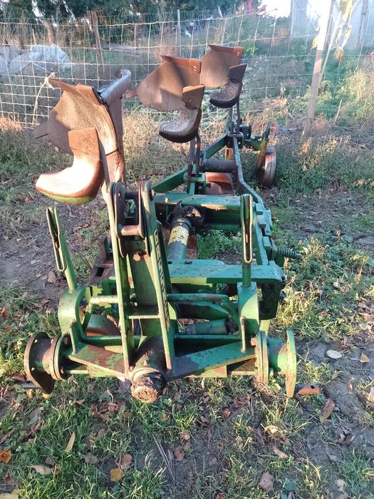 Sprzedam pług 3 skibowy obrotowy