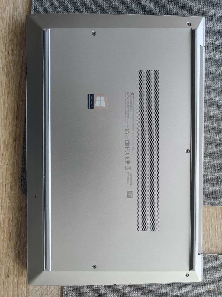 HP EliteBook 830 G8