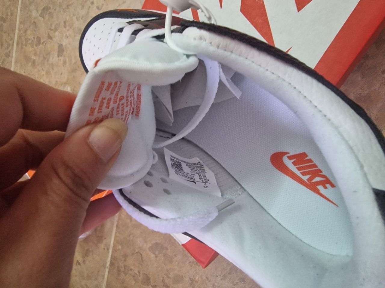 Nike dunk branca e preta