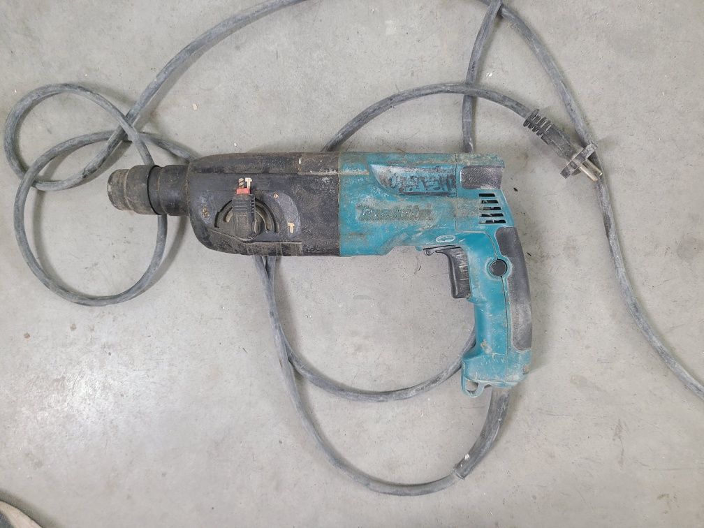 Перфоратор Makita