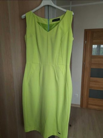 Sukienka midi, dopasowana jasno zielona / miętowa rozmiar 38