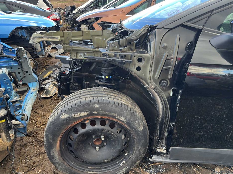 Бампер ID4 ID.4 PRO та інші деталі Разборка