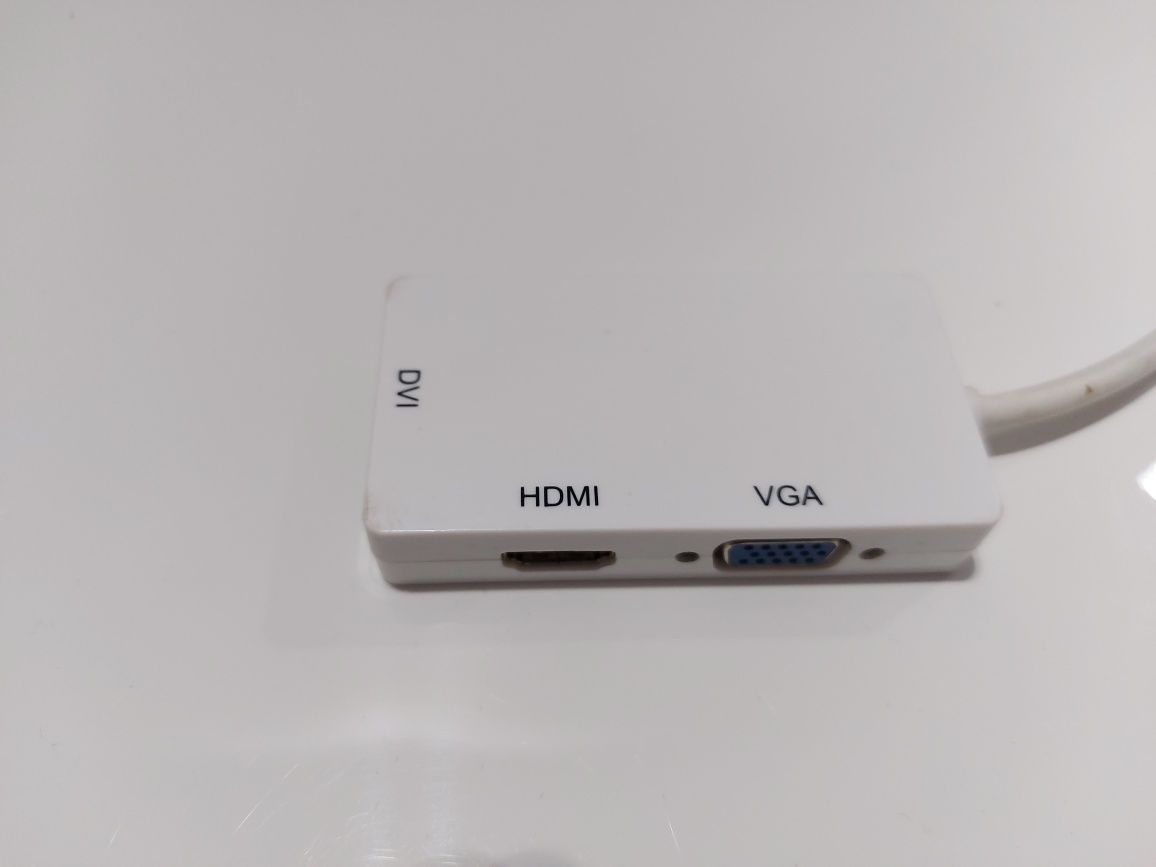 Adapter miniDP na DVI / HDMI / VGA