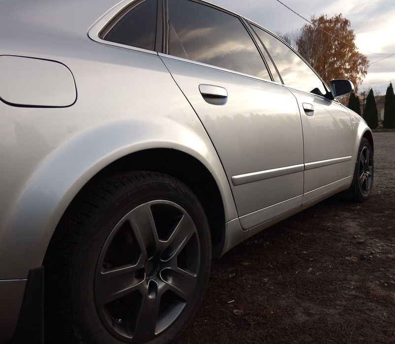 AUDI A4B6 V6 2.5 TDI хороший стан