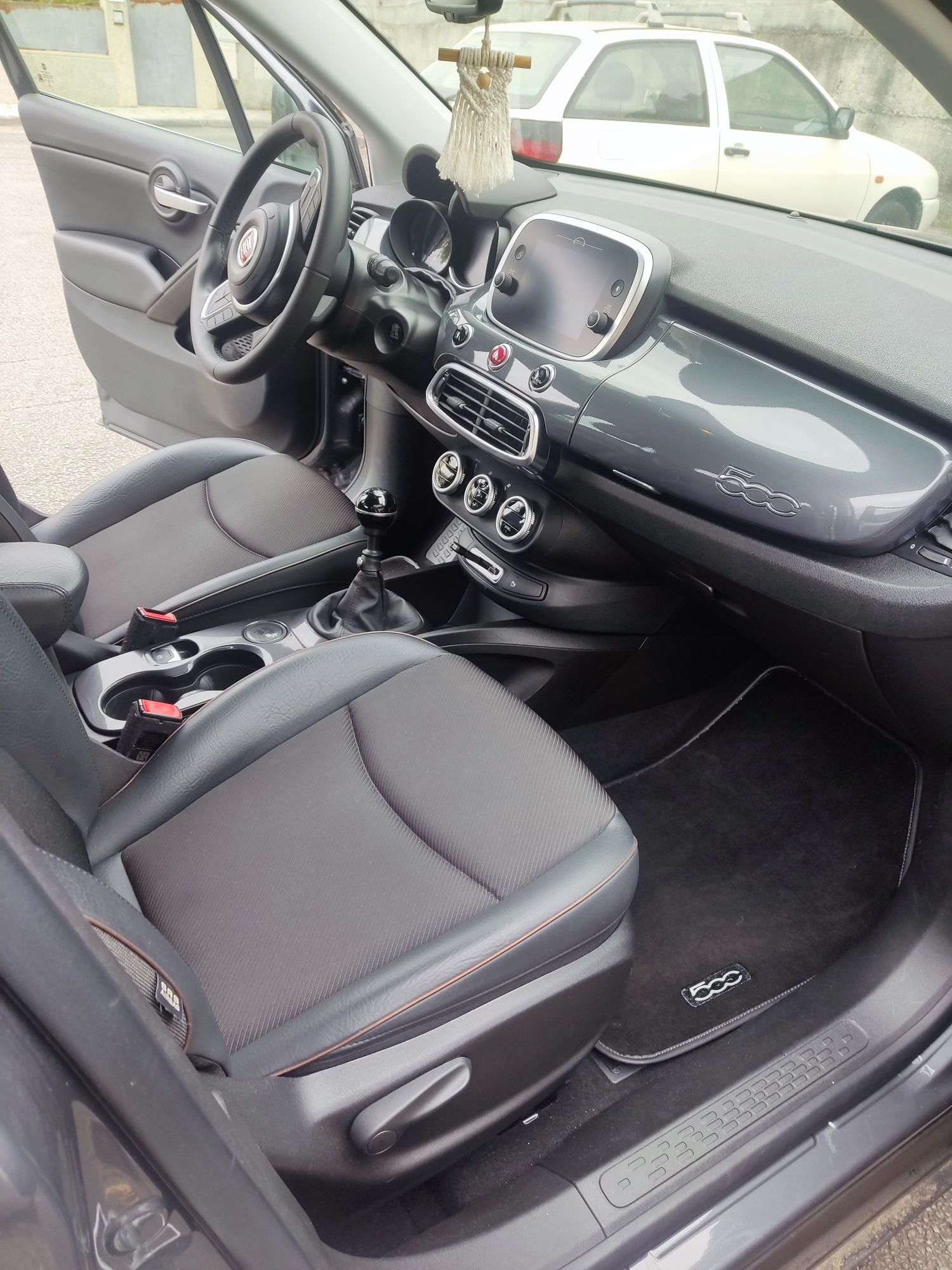 Carro gasolina Fiat 500X