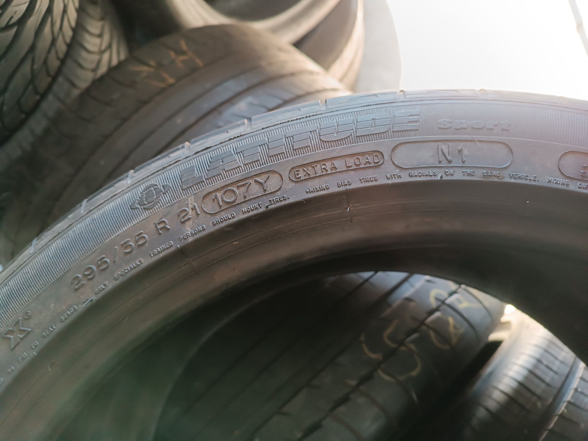 Шини Як нові літо Michelin 295/35/21 6,8mm 2015р. 4шт