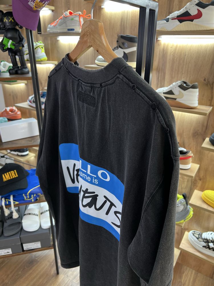 Футболка VETEMENTS “My Name Is” Blue Logo Faded Black