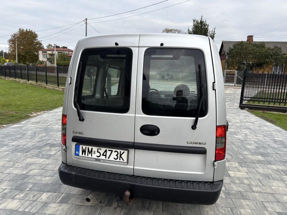 Opel combi 1.4b 2005r osobowe