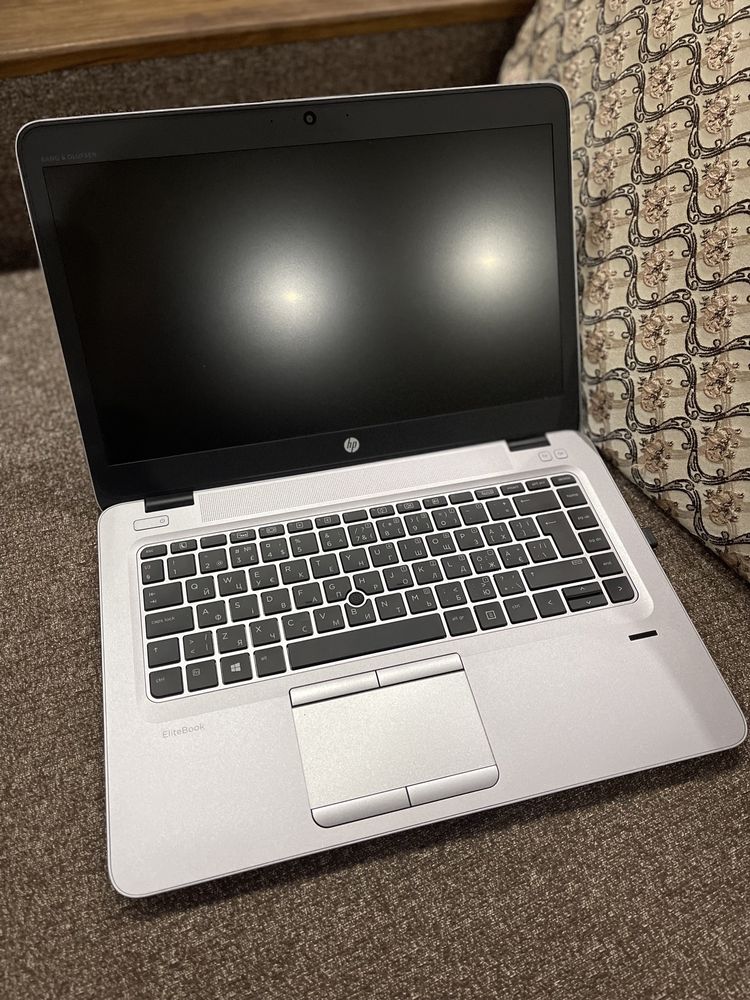 HP Elitebook 745-g4