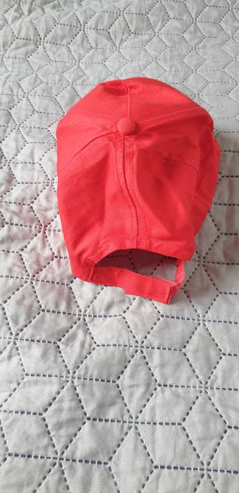 Czapka  damska z daszkiem  rozmiar 53