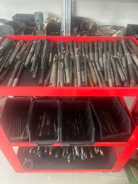 sprzedam narzędziownie