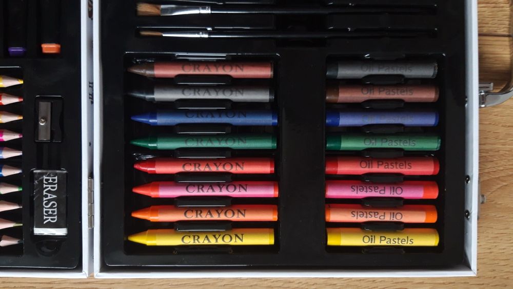 Великий набір для малювання кейс валіза з рускою фарби маркери олівці