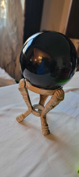 Esfera em obsidiana negra