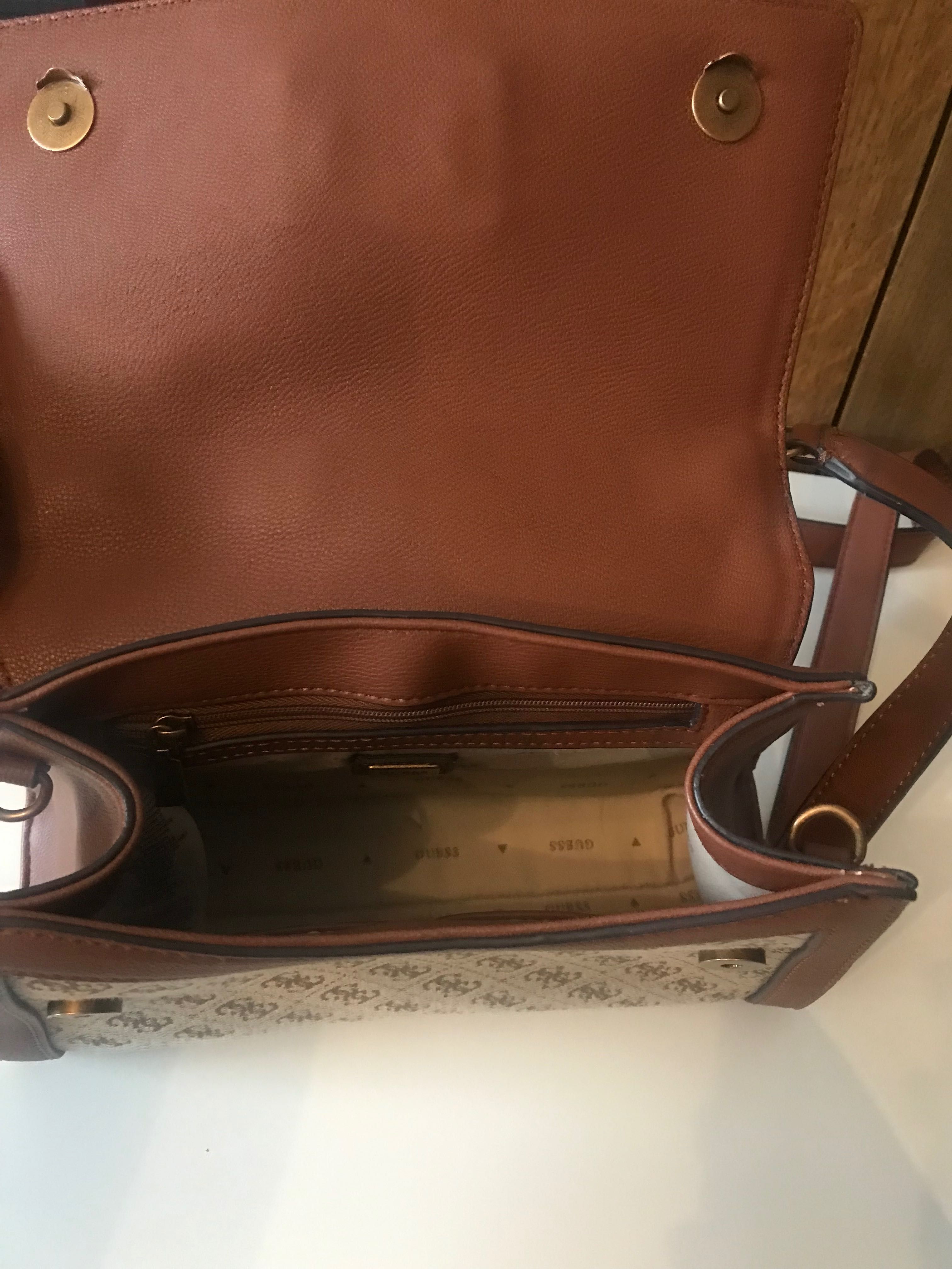 Torebka damska marki Guess