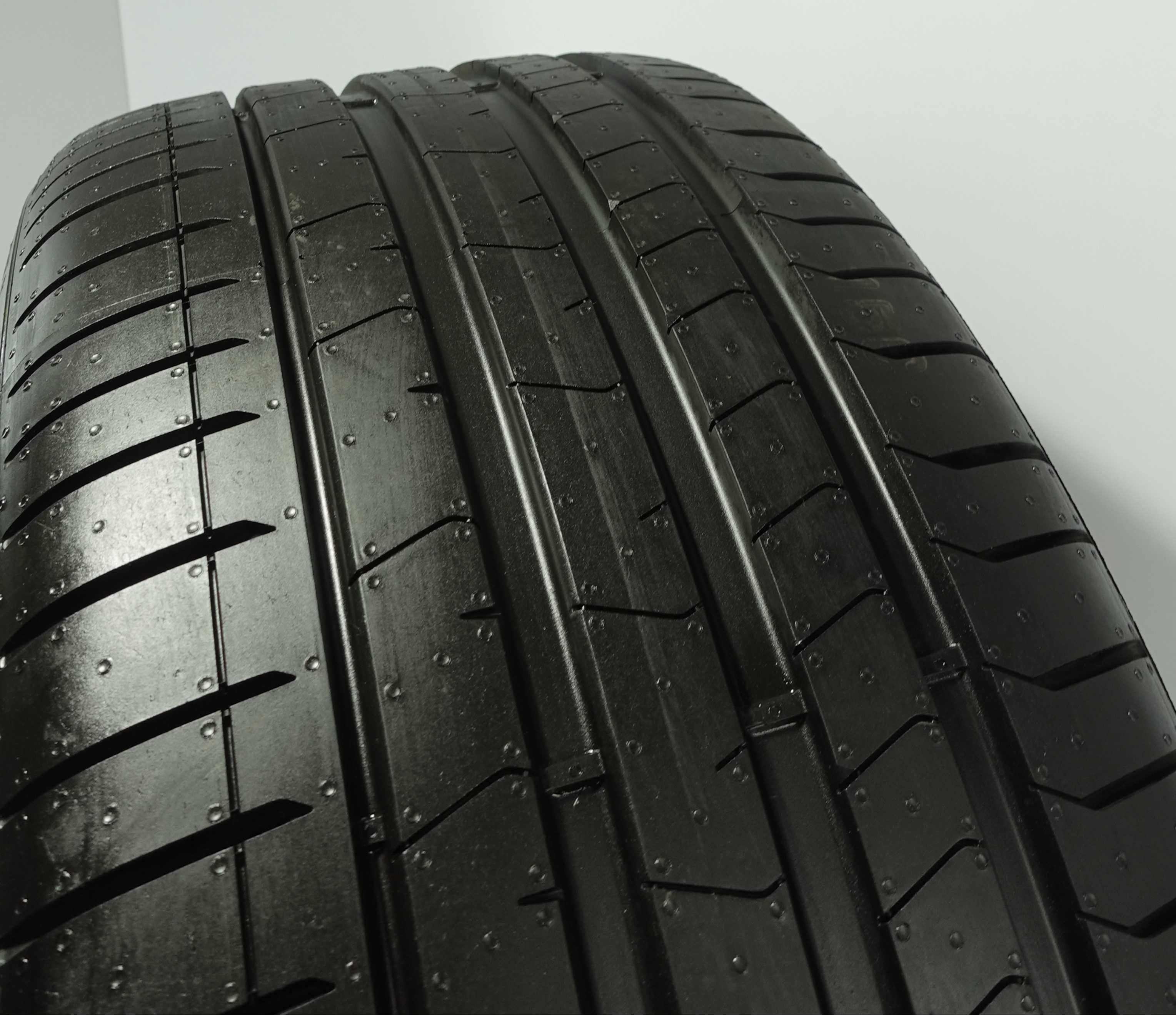 Pirelli P Zero 255/35R21 98 W rant ochronny kpl