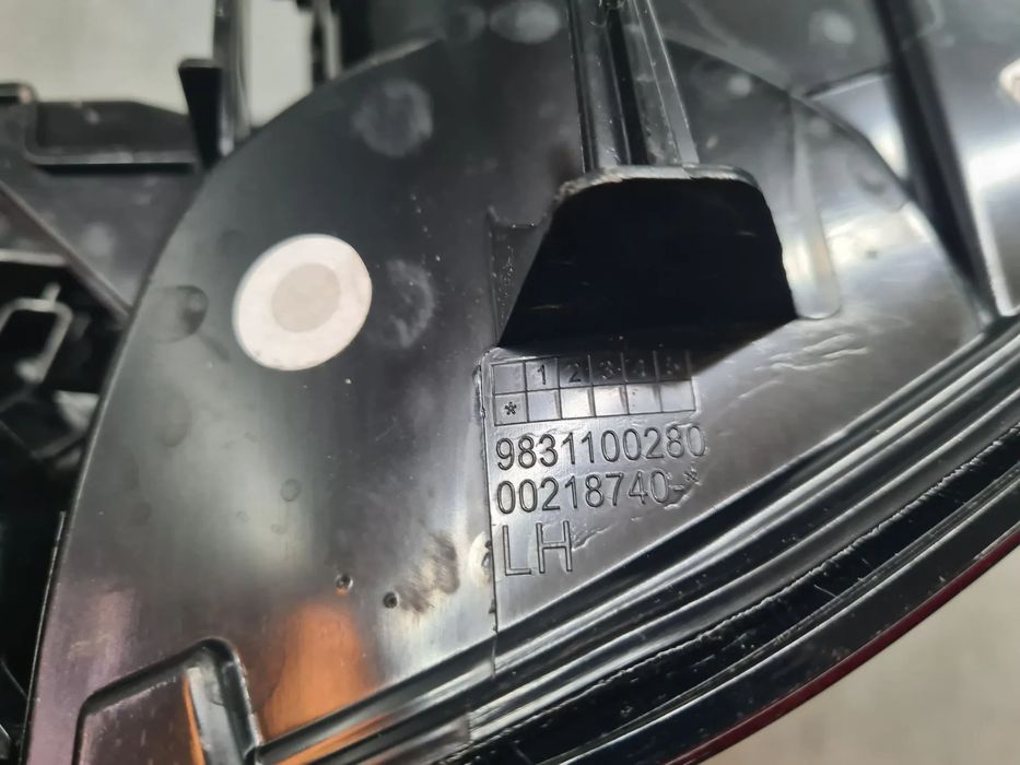 Farolim esquerdo CITROËN C4 III