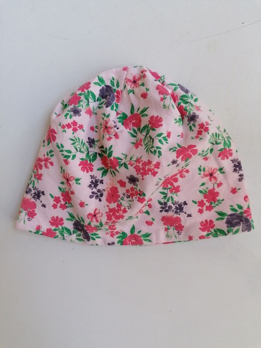 Czapeczka w kwiatki r.68, czapka niemowlęca bawełniana wiosenna,beanie