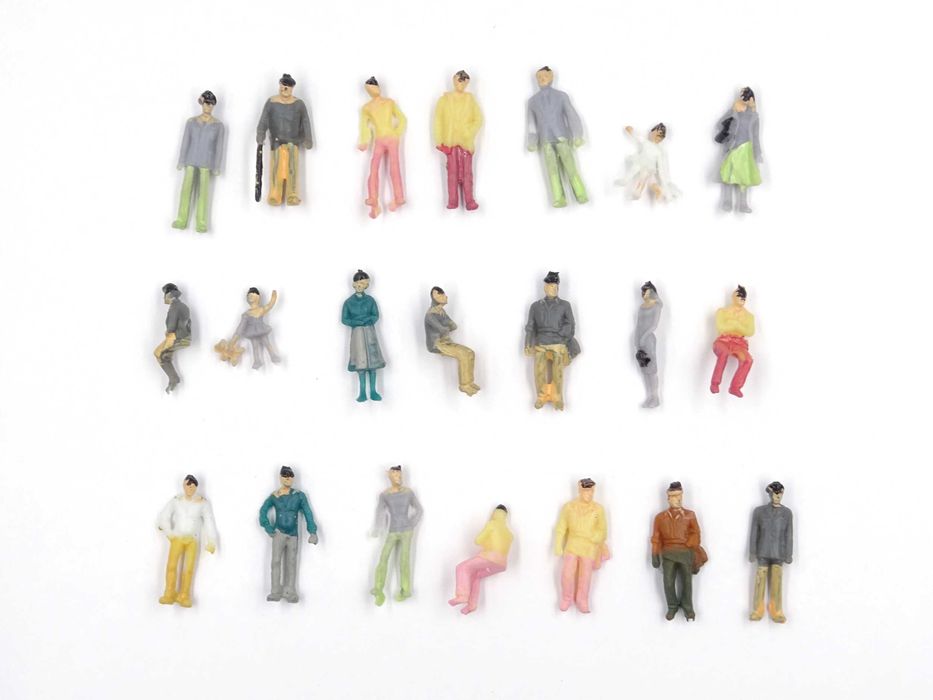 Figurki ludzie ludziki na makietę H0 1:87 - 30 szt