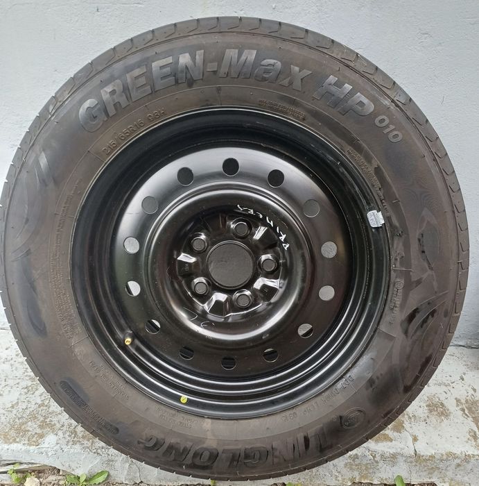 Колесо r16 215/65 з шиною шина с  диском  диск новий