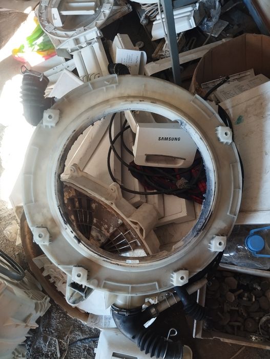 Платы управления,крестовины  и другие запчасти на стиральные машины.