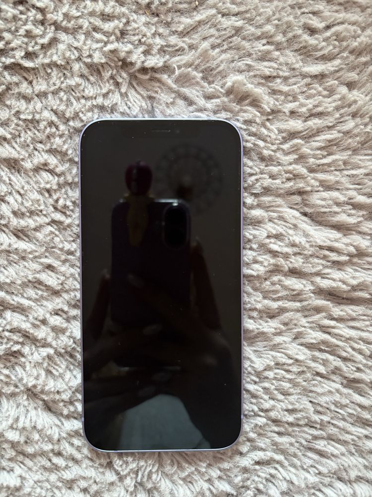 Iphone 12 fioletowy