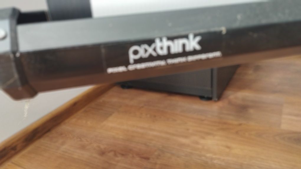Zestaw Projektor Philips wraz z ekranem i stojakiem