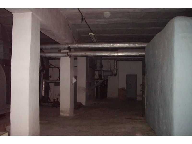 Нежитлові будівлі, 2 826,5 кв. м, вул. Прикарпатська, 32