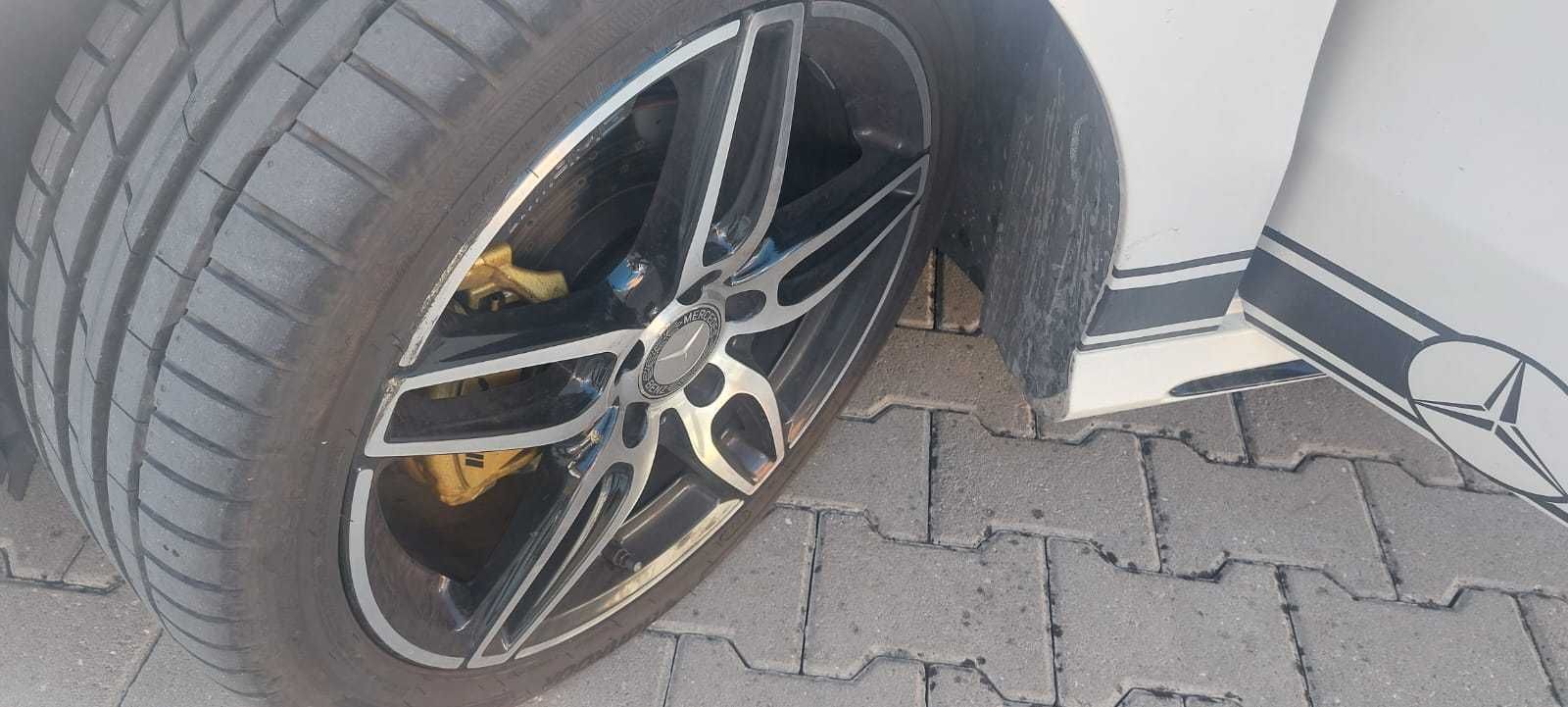 Mercedes Benz B200 2.1d AMG