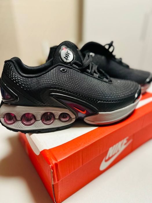Nike dn size 42 ( 2 кольора у наявності)