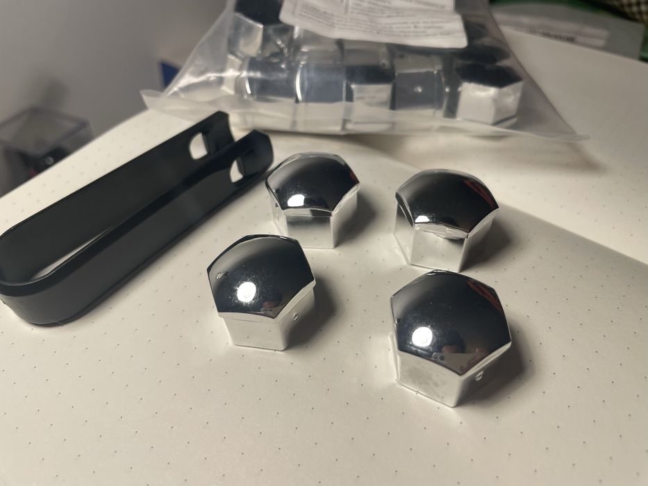 Tampas para parafusos das rodas