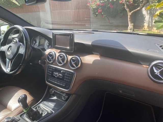 Carro de garagem