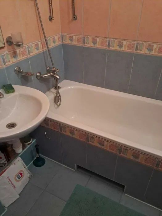 Продам 2 комнатную квартиру на ж/м Победа 6 , пр. Героев 32