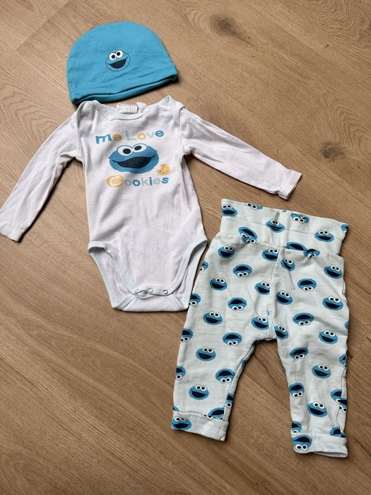 Zestaw niemowlęcy body spodenki czapka 74/80