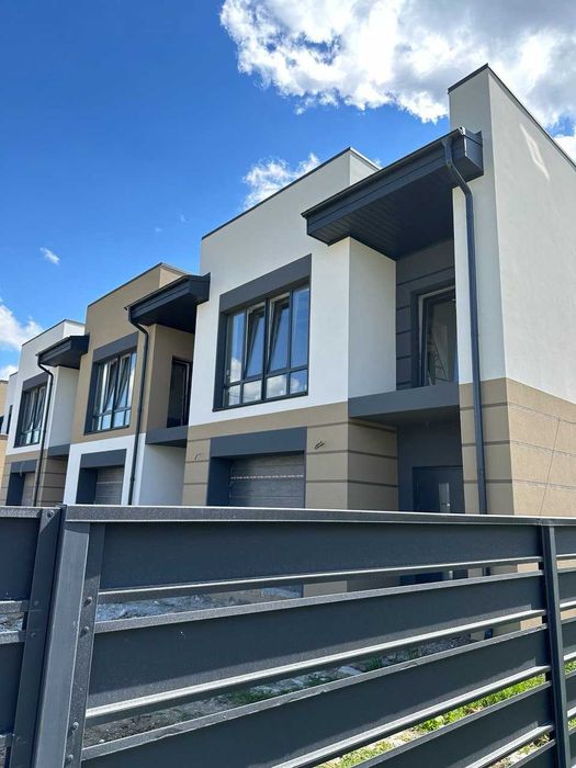 ОСТАННІЙ будинок! Продаж якісних таунхаусів з гаражем в Крихівцях