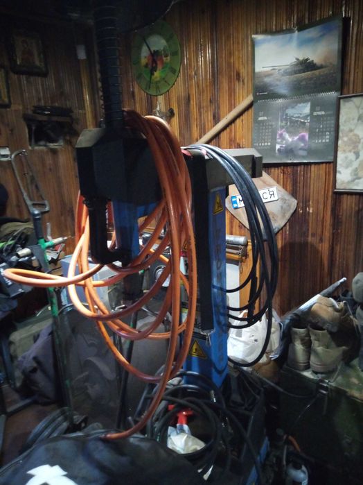 Продам шиномонтажне обладнання.