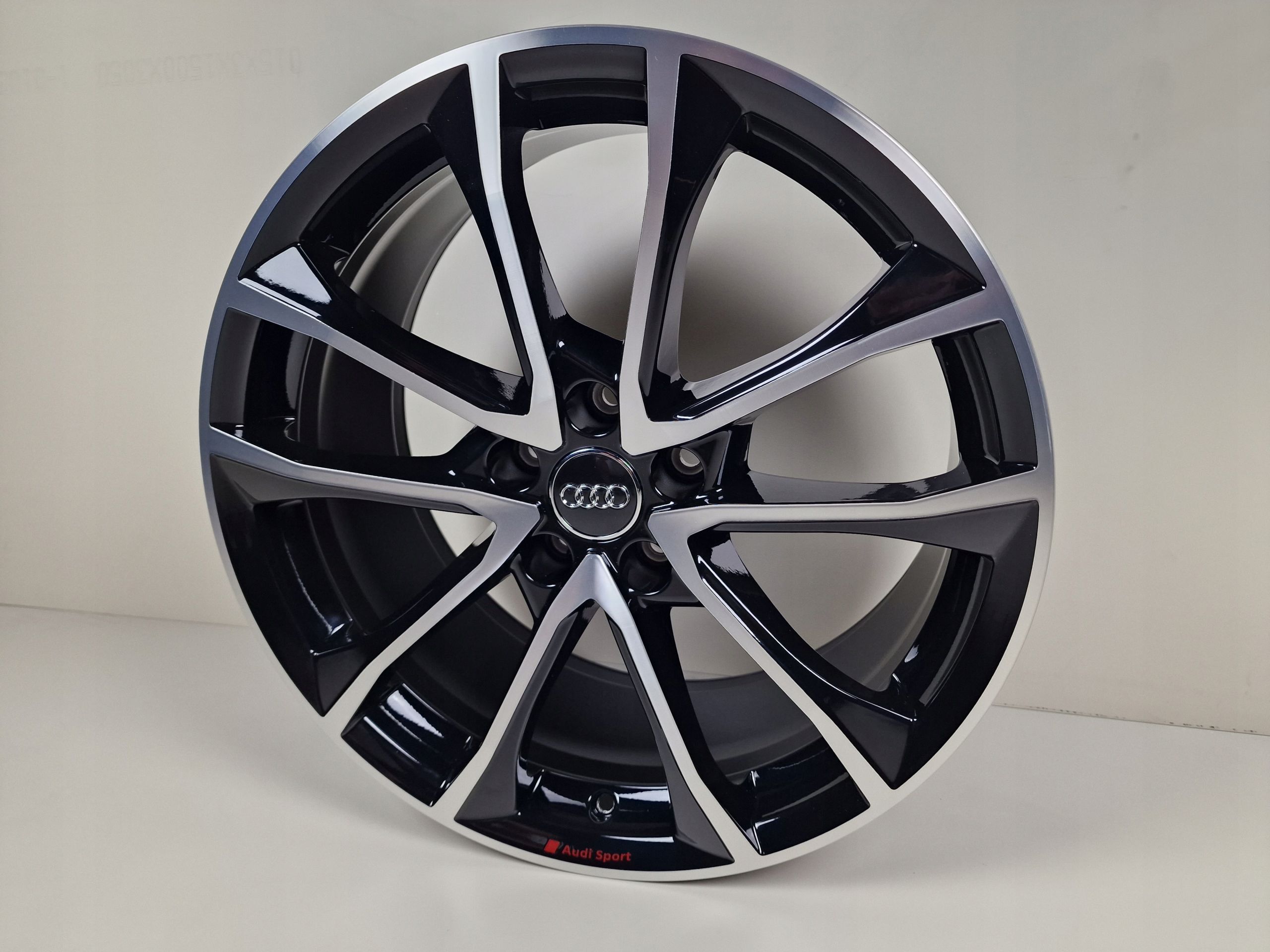 Oryginalne Felgi Audi 19 A3 A4 A6 A7 A8 Q3 Q5 TT
