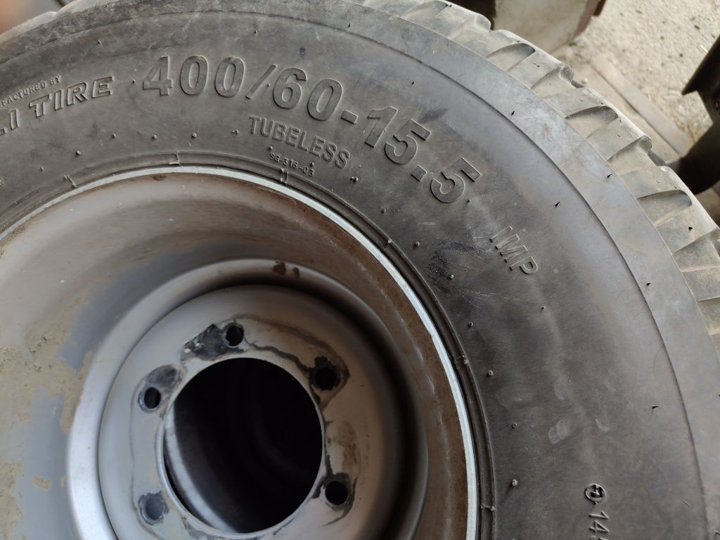 Sprzedam opony  400/60/15.5