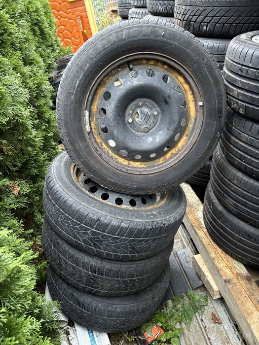 Felgi z oponami zimowe 16 cali 205/60 16 Renault 4x100