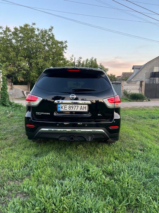 Nissan Pathfinder SL