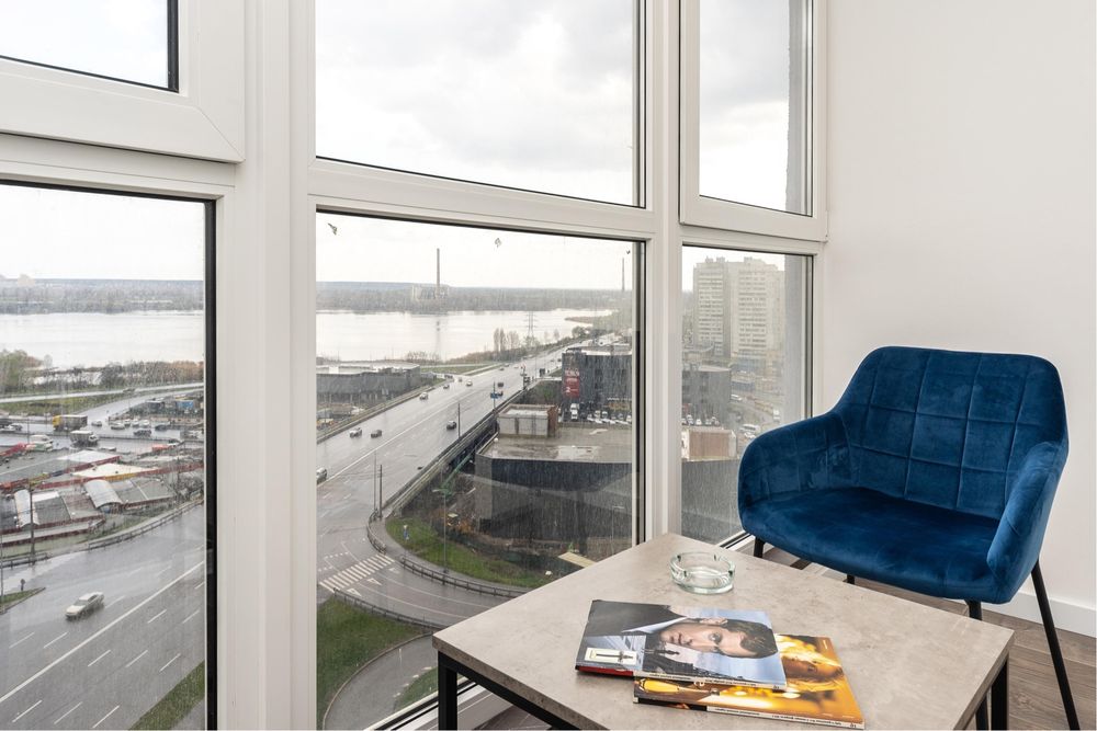 Романтичный люкс с видом на озеро. Харьковская, Лебединый-13-555.biz.ua