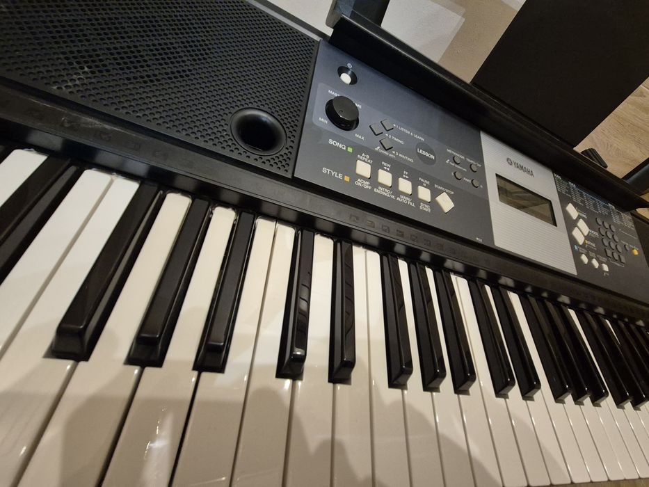 Organy Yamaha YPT-230