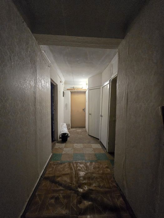 Продам 3 - комнатную квартиру ул. Алтайская