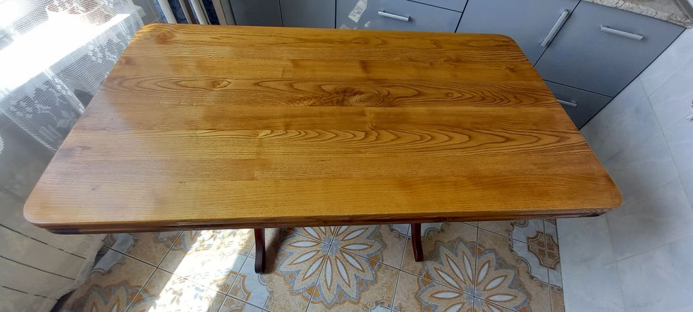 Продам кухонний стіл